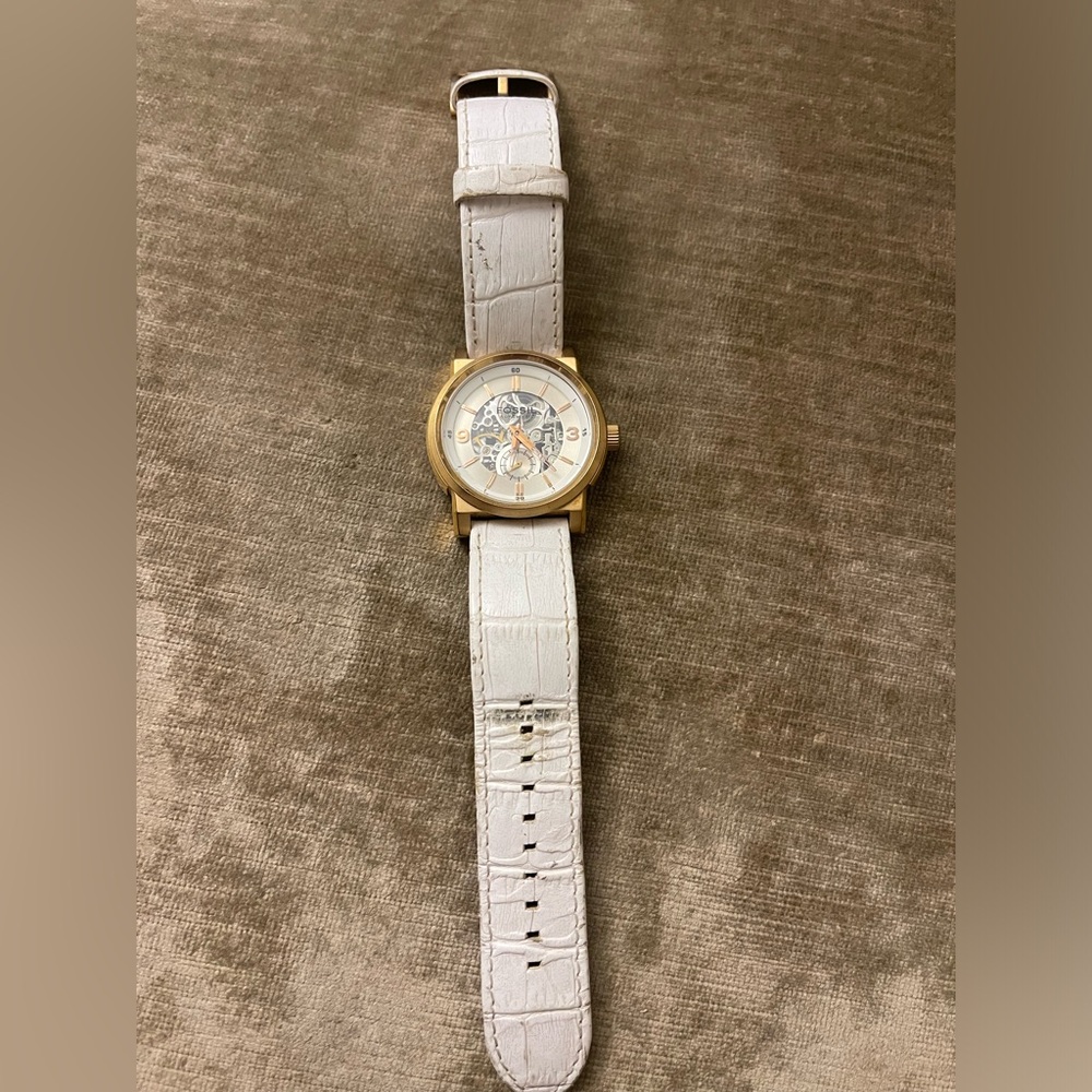 Fossil watch with white leather straps, see condition of straps- some spots